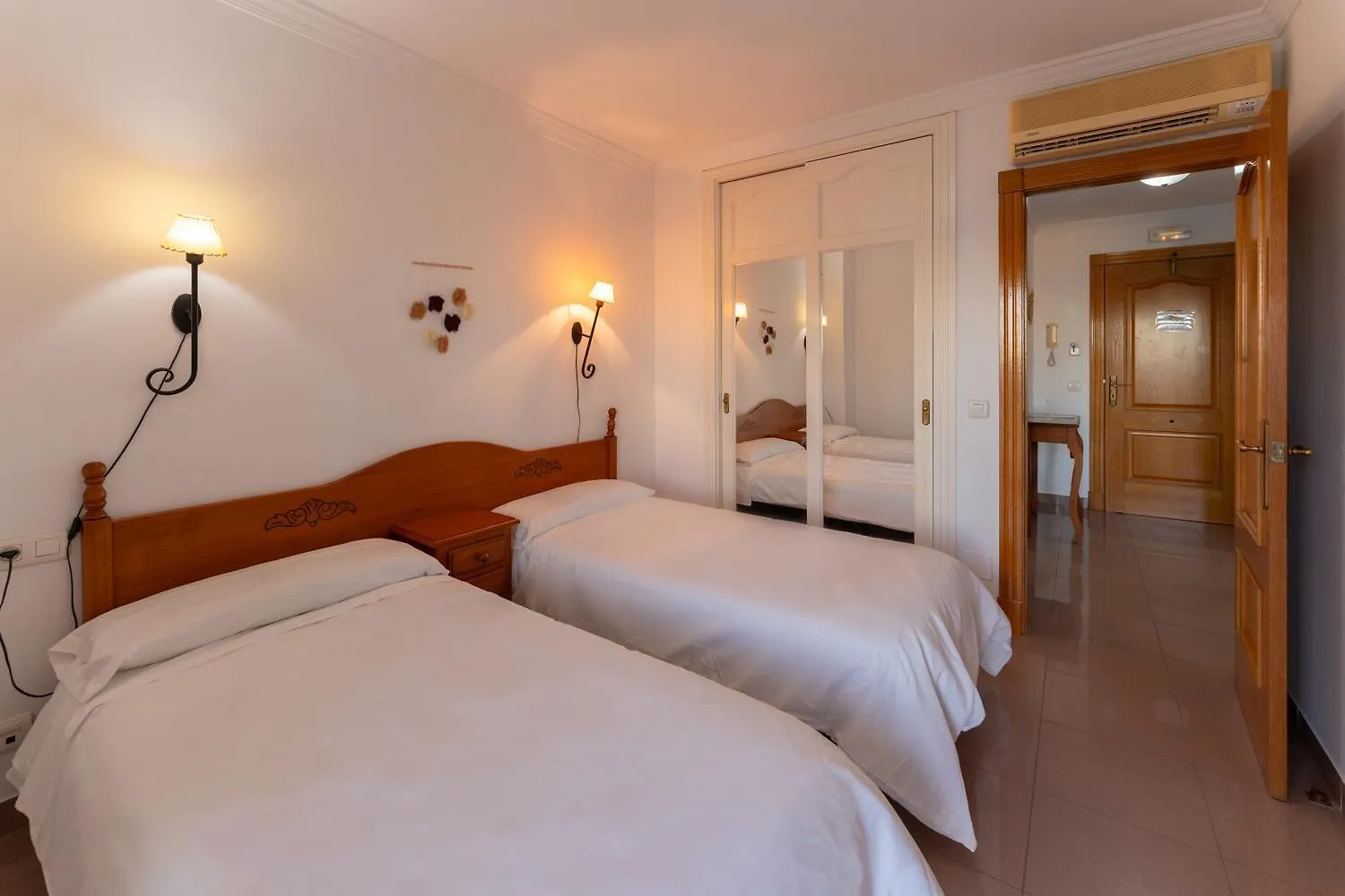 Apartamentos Solset Nerja Apartment