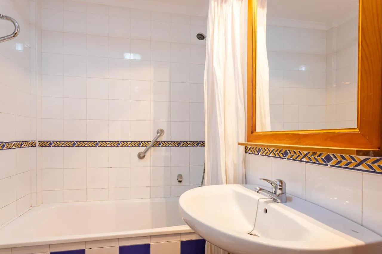 아파트 Apartamentos Solset 네르하